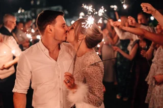 It’s sparkle season ✨

Dress @elenaferrarabridal 
Hair @lottiehaighhair 
MUA @emilymiller_makeup 
Flowers @serendipity_fd 
Shoes @rainbowclubuk 
Videographer @p.s.visuals 
Music (daytime) @stringinfusion 
Music (evening) @pytbanduk 
Stylists @shindig.event.styling 
Stationery @graystarlingstudio 
Cake @poppypickeringcakes 
Special effects @optimumfireworks 
360 Photobooth @photobombhq 
@emilyhouston_07 

#luxurywedding #weddingluxe #grantleyhall #grantleyhallwedding #grantleyhallweddingphotography #yorkshireweddingphotographer #weddingdresschange #weddinggown #weddingfit #sparkleseason #weddingsparklers